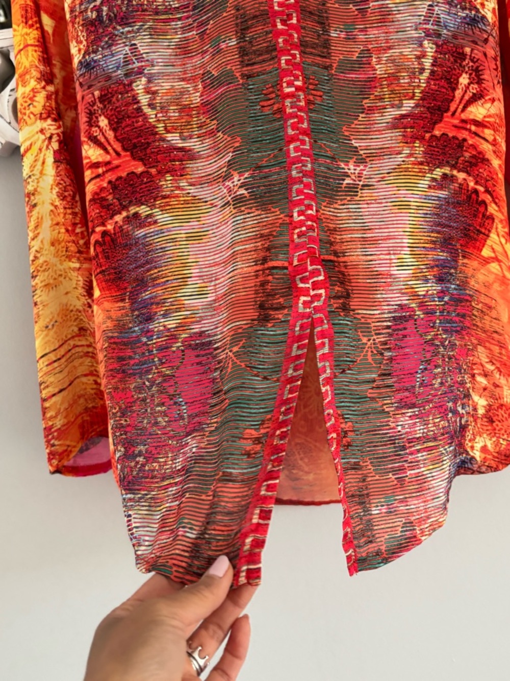 ✨Joseph Ribkoff Kaleidoscopic Prints "Wearable Art" Blouse✨ - Picture 3 of 8